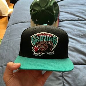Memphis Grizzlies throwback snapback hat